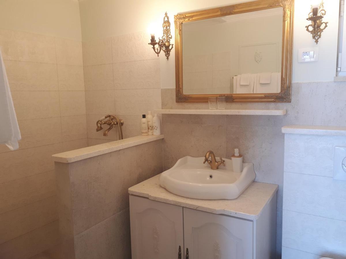 Alto Apartment *